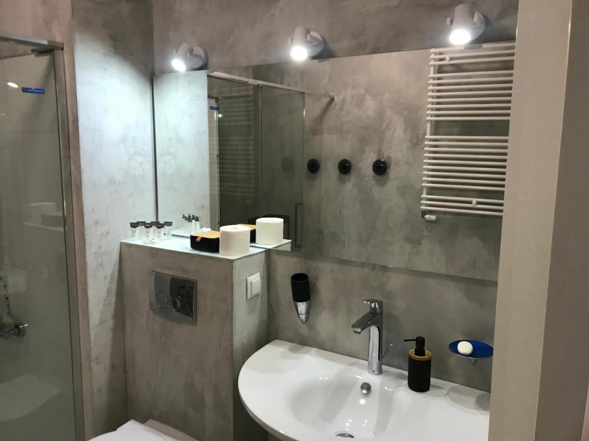 Browar Lubicz 17B Apartament 11 By Atrium Apartments Краків Екстер'єр фото